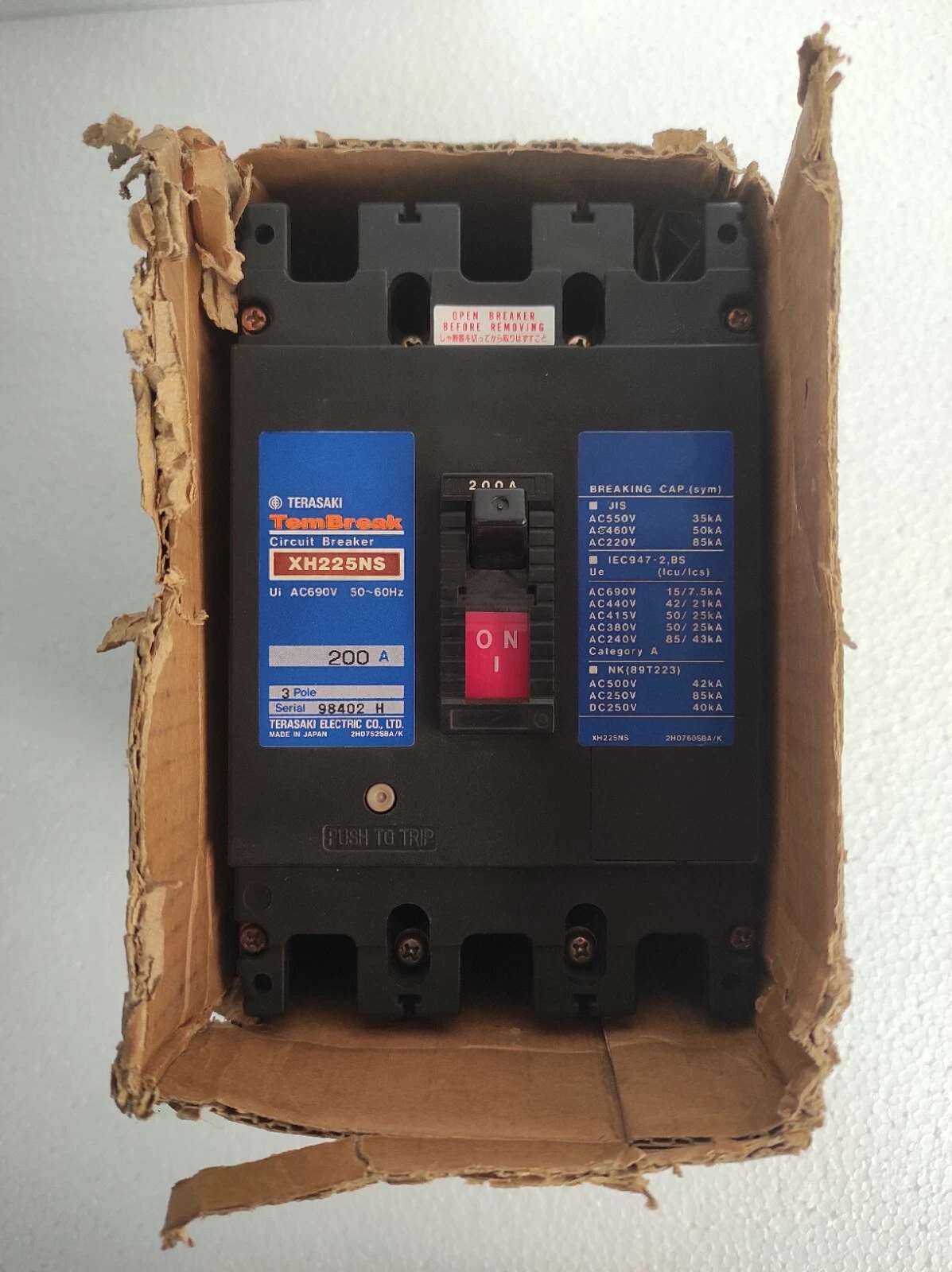 admin/uploads/uploads/Terasaki XH225NS 200A 3 Pole Circuit Breaker_3.webp